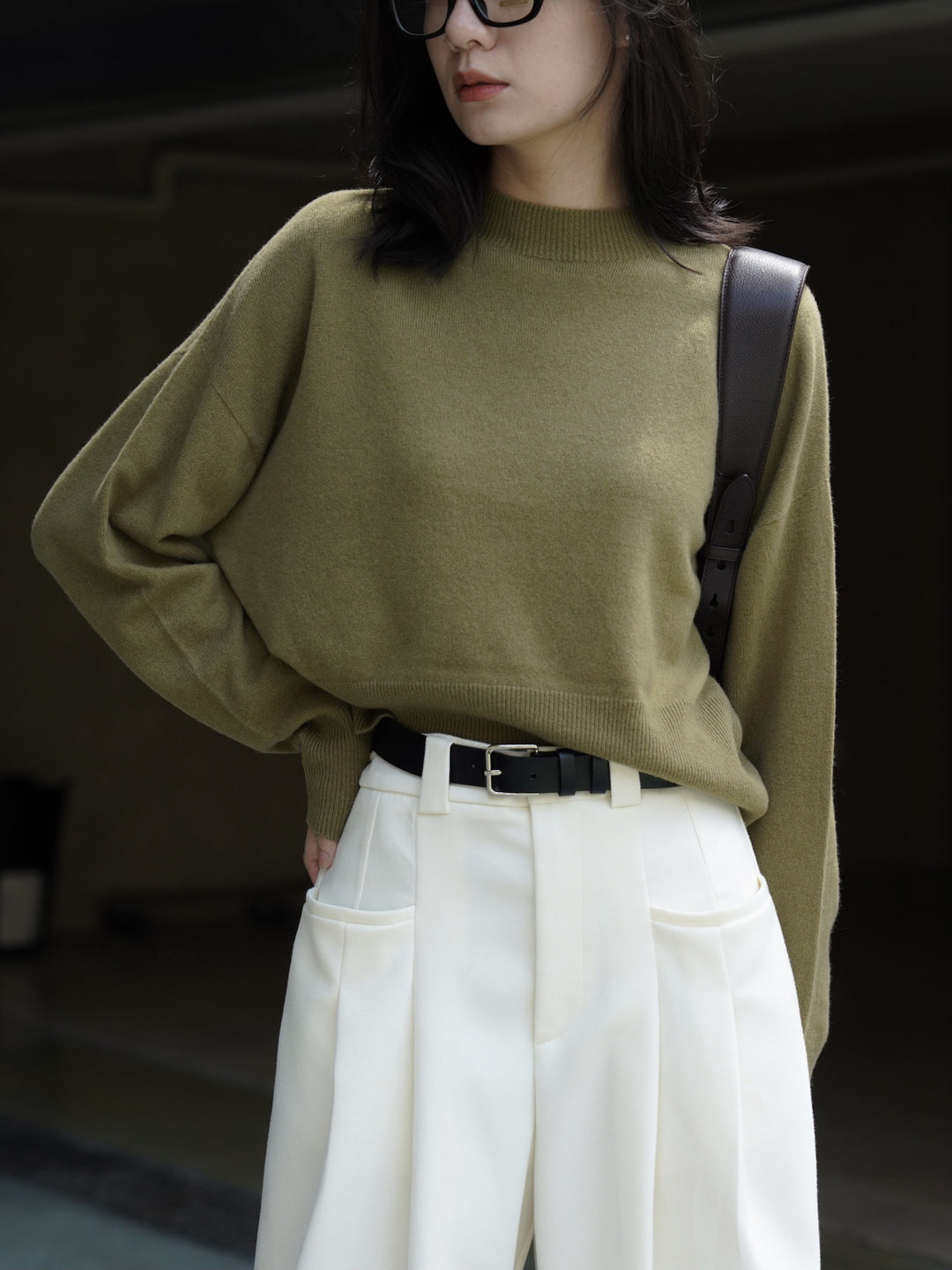 Women's Relaxed Fine Knit Sweater with Dropped Shoulder and Round Neck Amarae