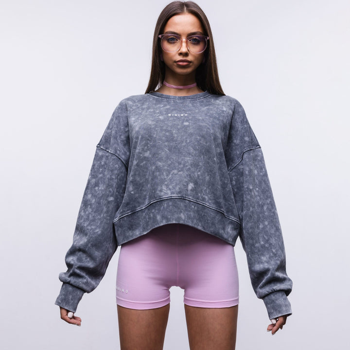 Short sweatshirt for women with wide sleeves and a trendy wash effect Lune London