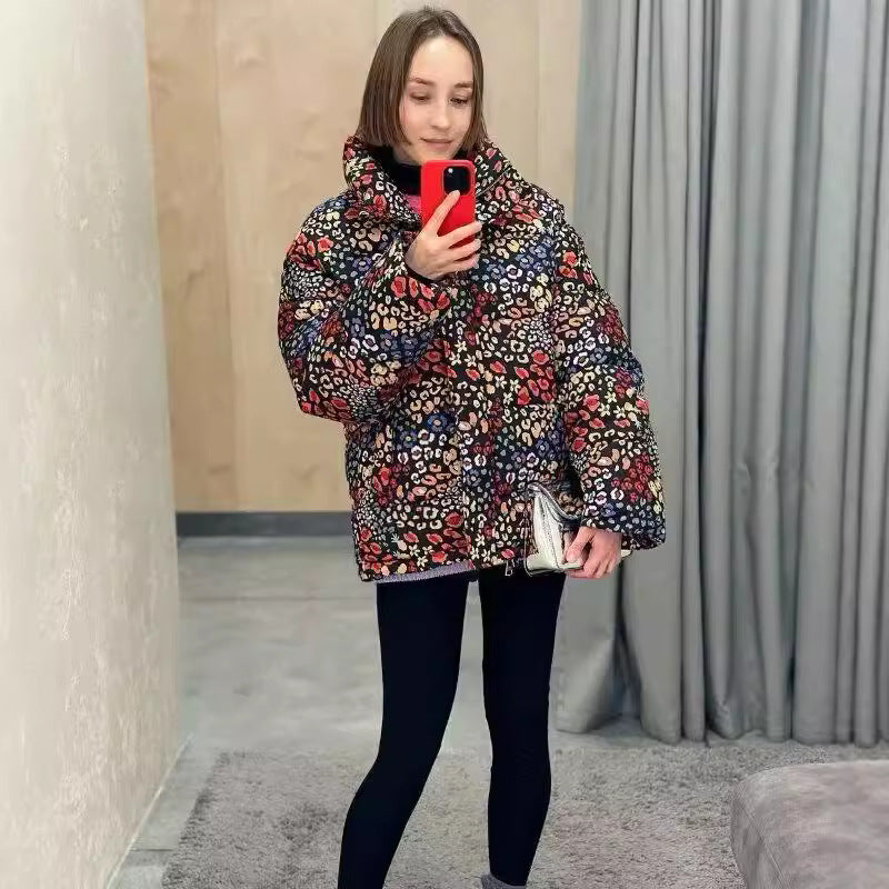 Veste matelassée légère pour femmes avec un imprimé léopard excitant et des poches pratiques