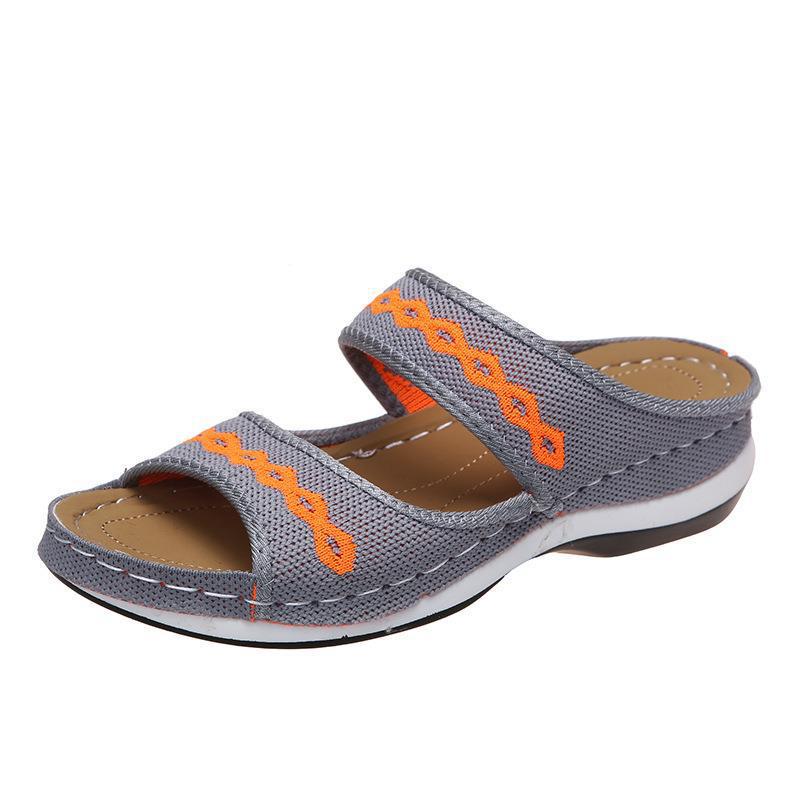 Comfort boots for women with adjustable straps and a breathable material upper Lune London