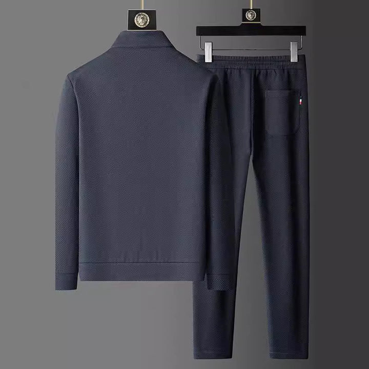 Functional sports set for men made of high-quality fabric Amarae