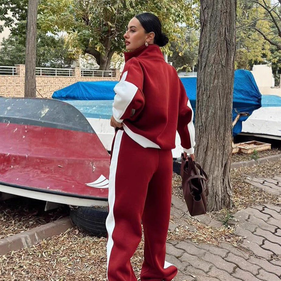 Athletic leisure set for women with a modern fit and great comfort Lune London