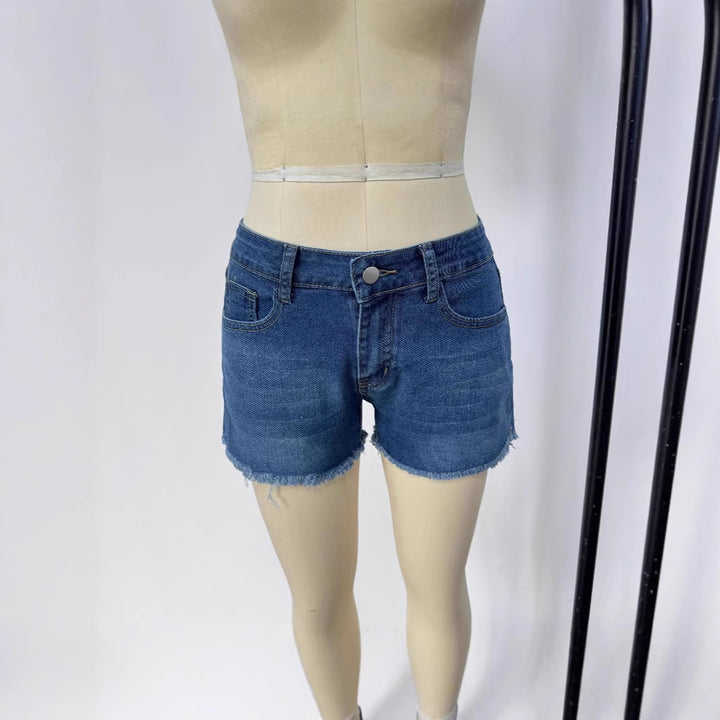 Women Frayed Denim Shorts in Vintage Style with Modern Fit Lune London