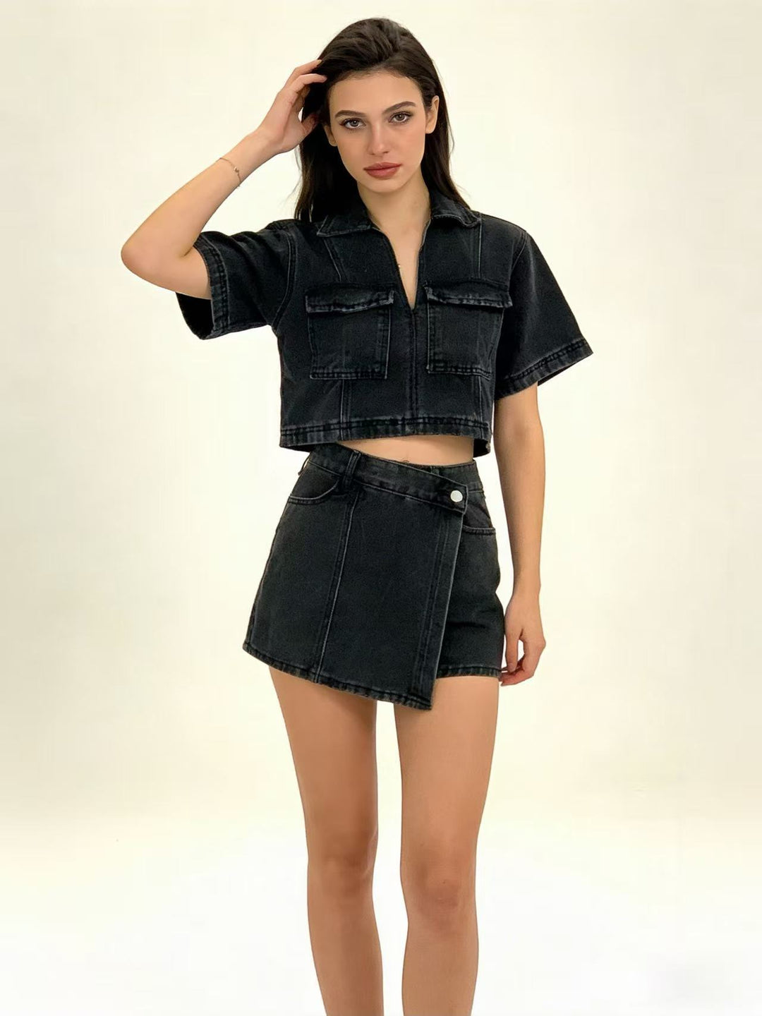 Women's stylish cropped shirt with patch pockets and casual shorts Lune London