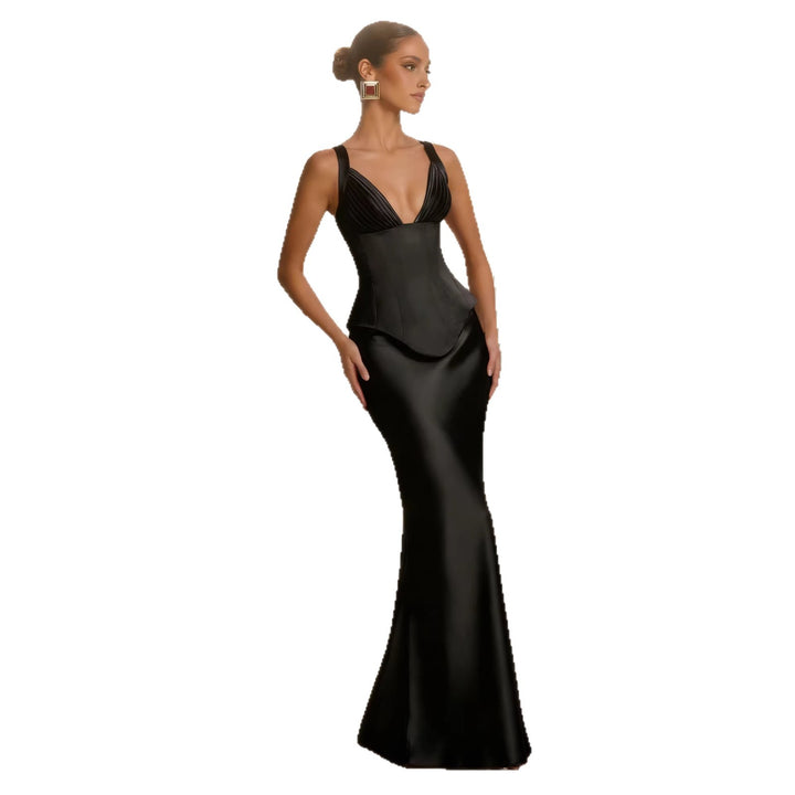 Elegant evening dress for women with deep V-neck and sculpting cut