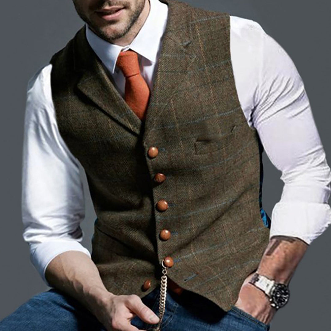 High quality linen gilet for men with individual wooden buttons Lune London