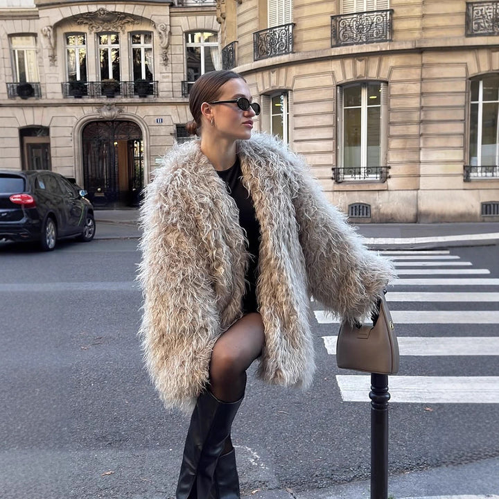 Women's Oversize Curly Faux Fur Coat in Shaggy Look Amarae