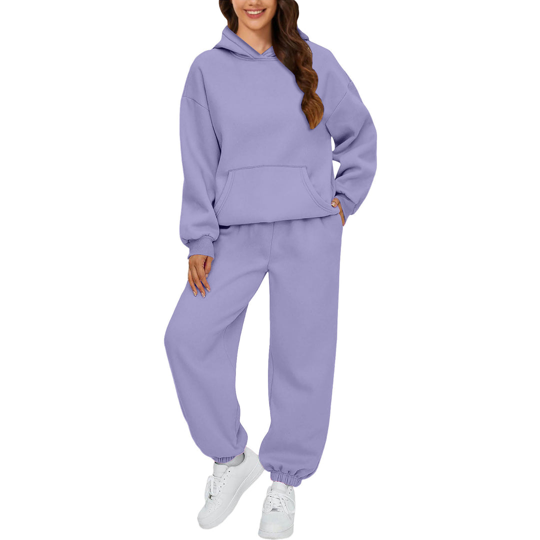Ladies comfortable tracksuit with practical pockets Lune London