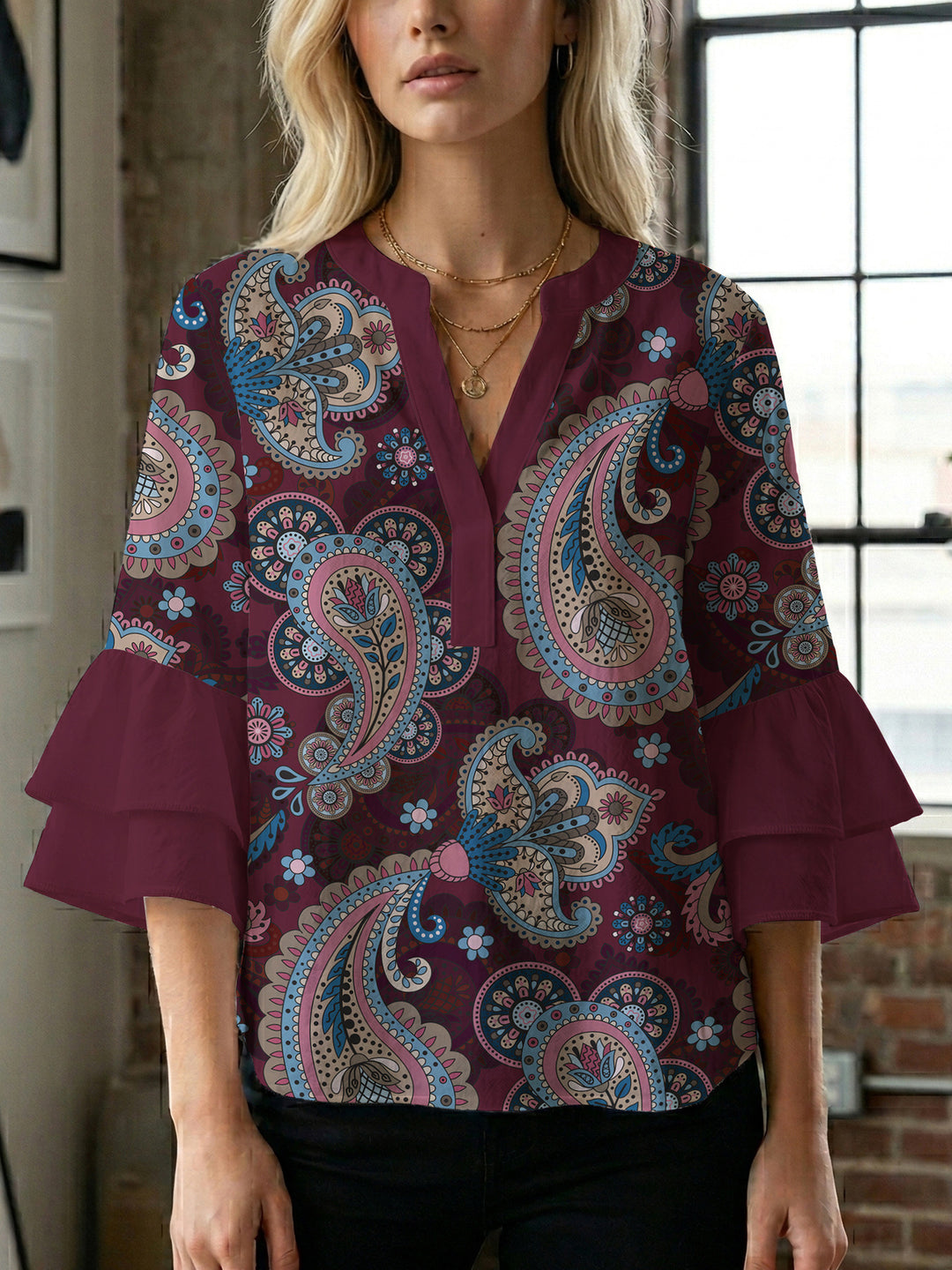 Women's blouse with voluminous wing sleeves and intense leaf pattern Lune London