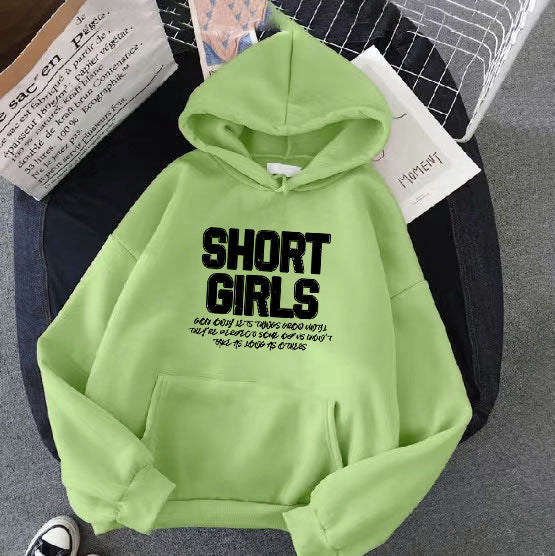 Women's hoodie with eye-catching lettering Chic & Stil