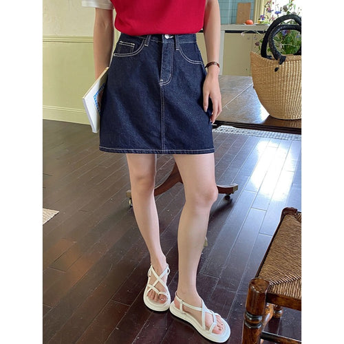 Women's denim mini skirts in classic design Chic & Stil