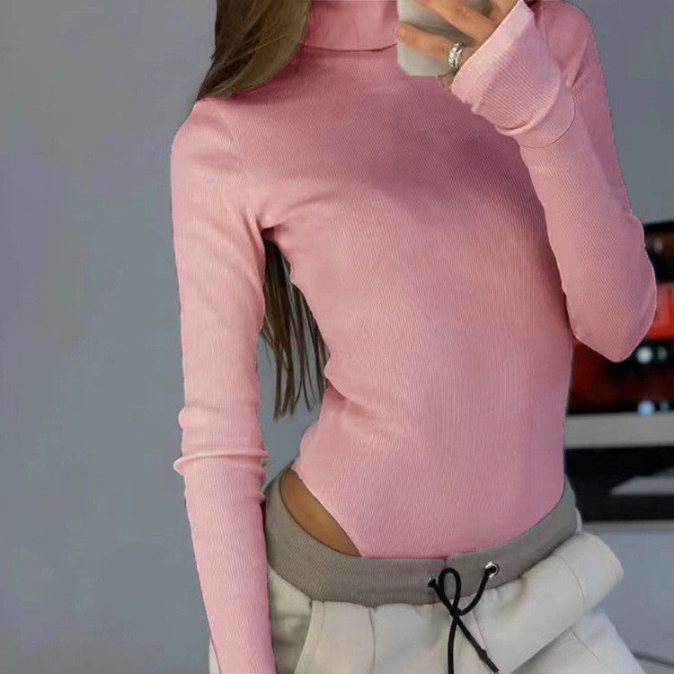 Ladies fitted top with long sleeves and closed design Lune London