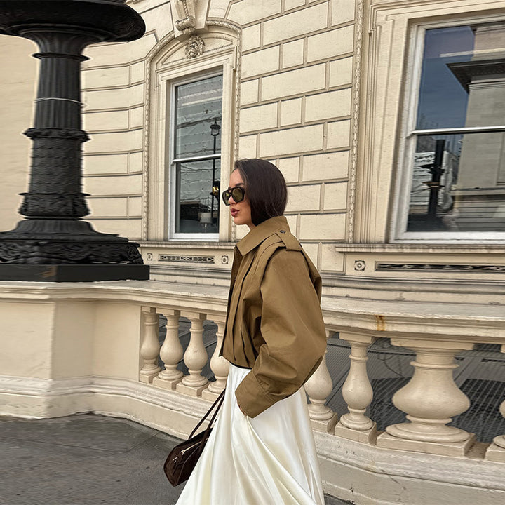 Veste blouson féminine élégante avec des manches volumineuses Chic & Stil