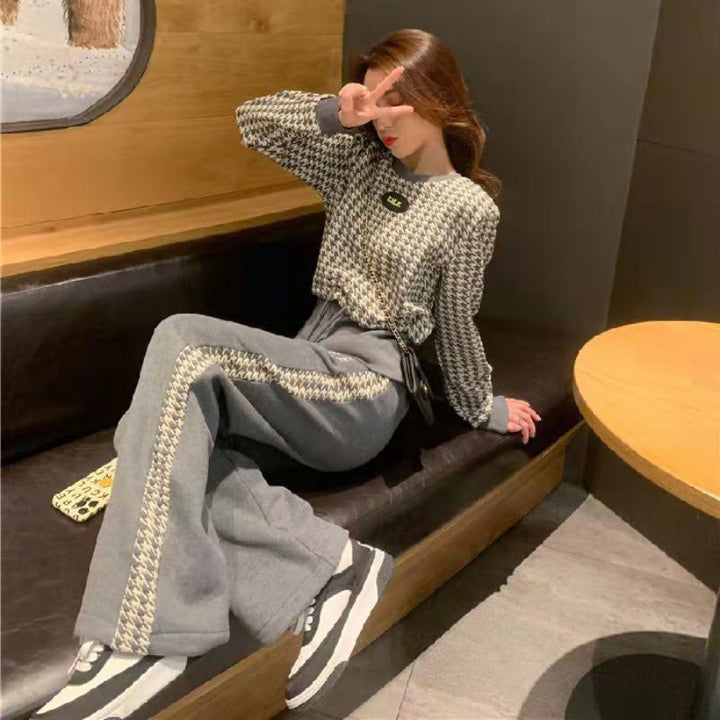 Women's Fashion Leisure Set with Textured Top and Wide Pants Chic & Stil