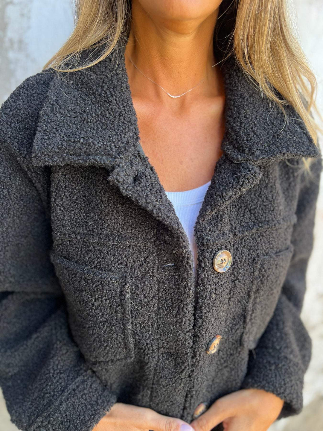 Ladies Comfortable and Stylish Fleece Jacket with Practical Pockets Amarae