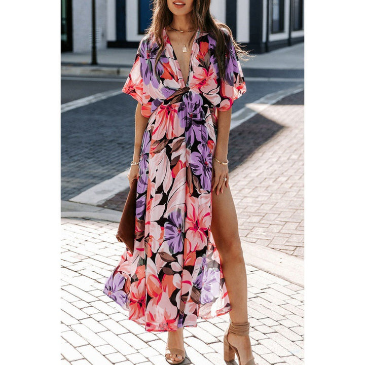 Maxi dress with floral pattern, elegant neckline, slit and belt Lune London