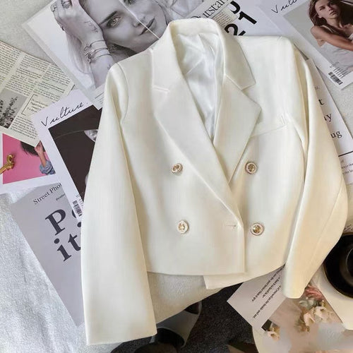 Blazer court pour femmes avec boutons décoratifs Chic & Stil