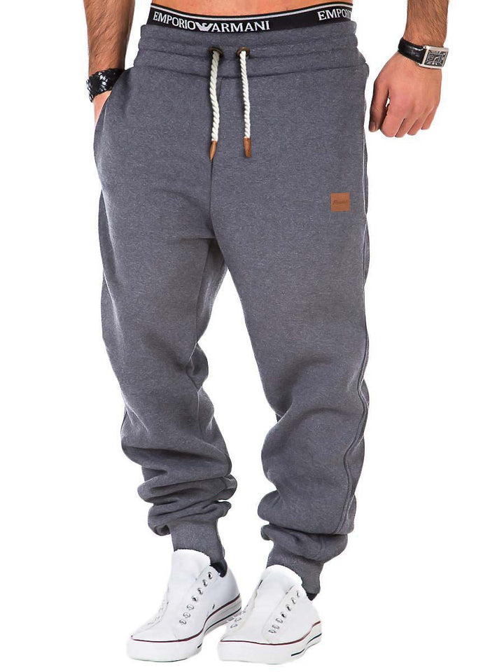 Casual jogger pants for men with elastic waistband and practical pockets Lune London