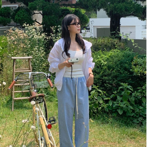 Veste de transition légère pour femmes avec capuche et manches volumineuses Chic & Stil