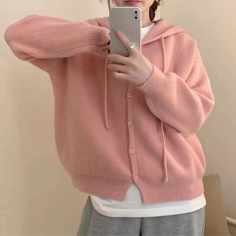Cardigan pour femmes avec capuche et fermeture à boutons Chic & Stil