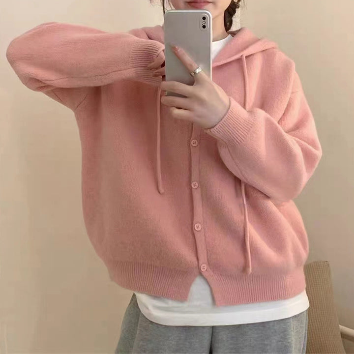 Cardigan pour femmes avec capuche et fermeture à boutons Chic & Stil