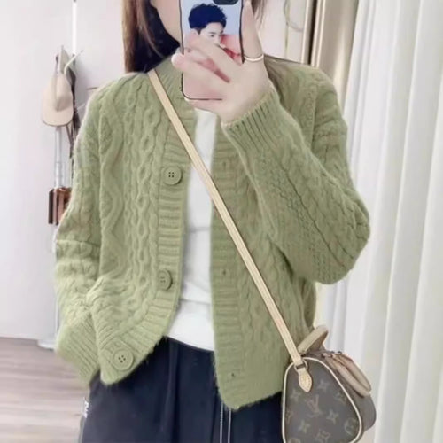 Women's knit jacket with a classic cable pattern Amarae