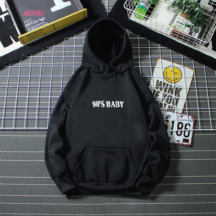 Women's hoodie with eye-catching 90s print Chic & Stil