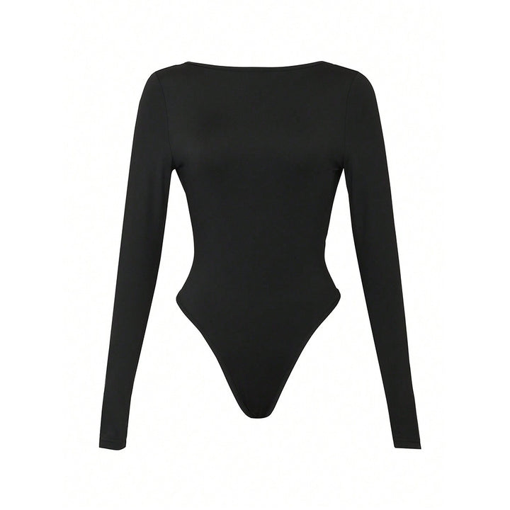 Chemise ajustée pour femmes à manches longues avec un col rond et un stretch à la mode Chic & Stil