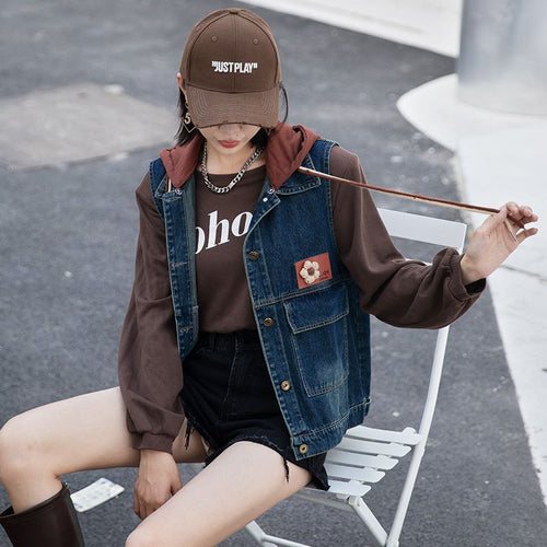 Gilet en denim pour femmes avec capuche Chic & Stil