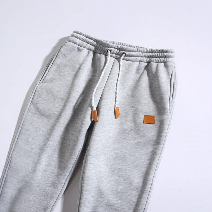 Comfortable sweatpants for men in high-quality cotton blend Lune London