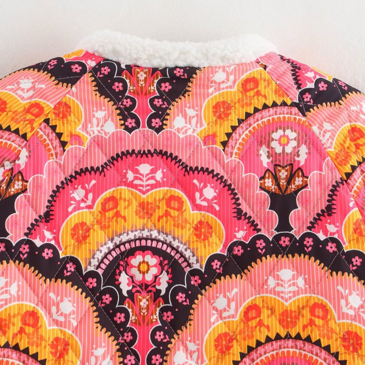 Veste pour femmes à motif avec doublure en teddy douce et design romantique Chic & Stil