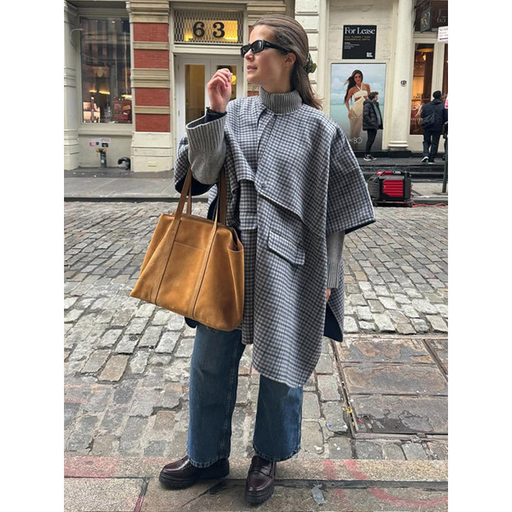 Oversized checkered shirt-jacket for women with a relaxed fit Lune London