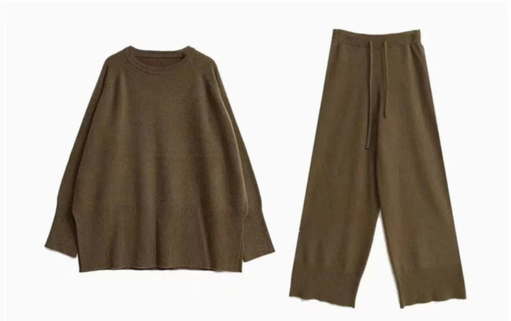 Ensemble en tricot pour femmes avec un élégant col rond et des jambes larges Chic & Stil
