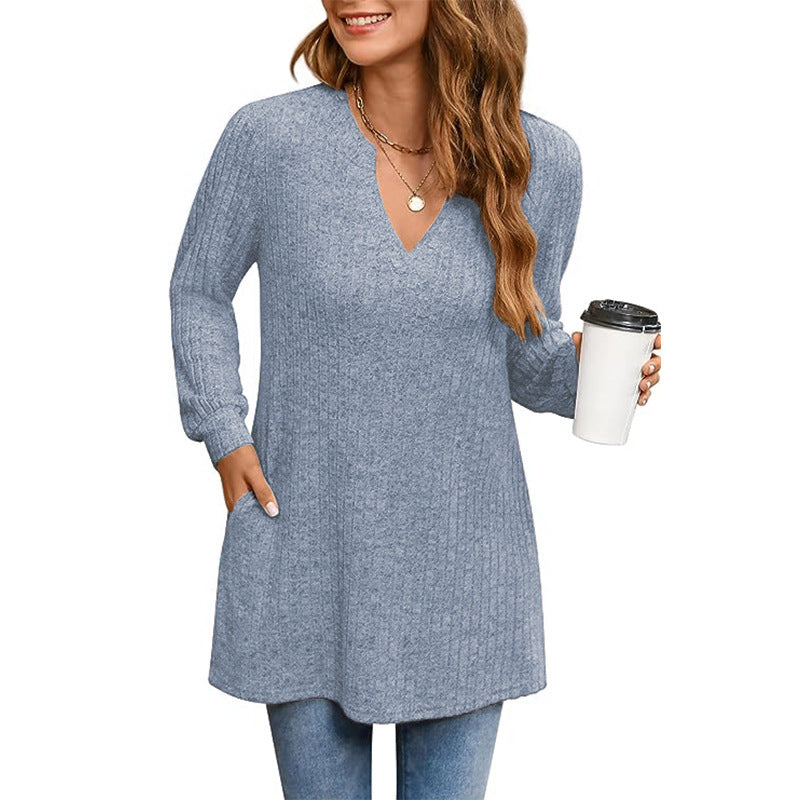 Women Casual Knit Tunic with Side Pockets and V-Neck Lune London
