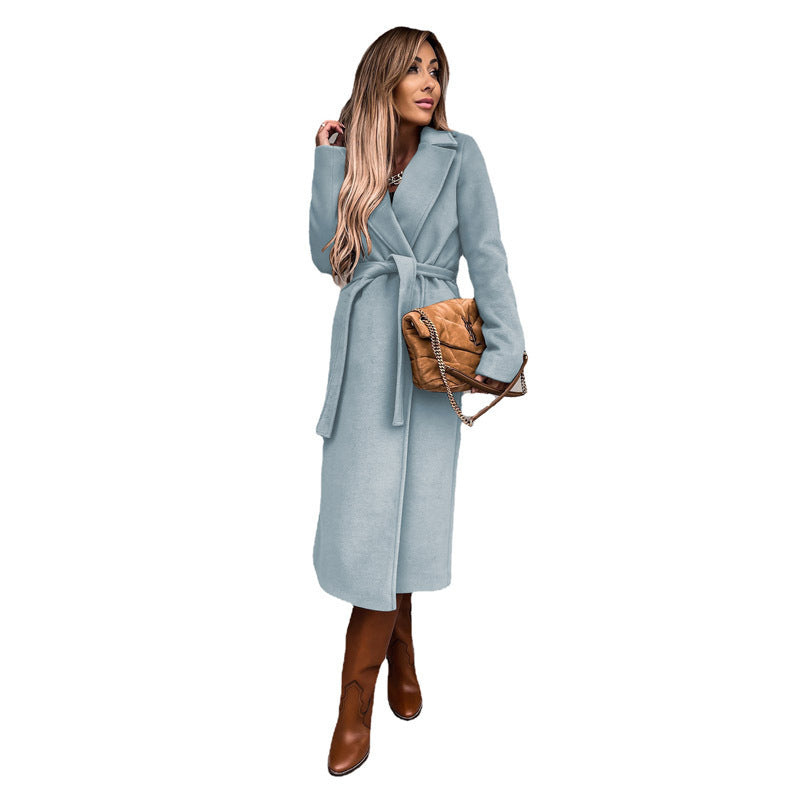 Ladies elegant wool coat with belt and timeless silhouette Lune London