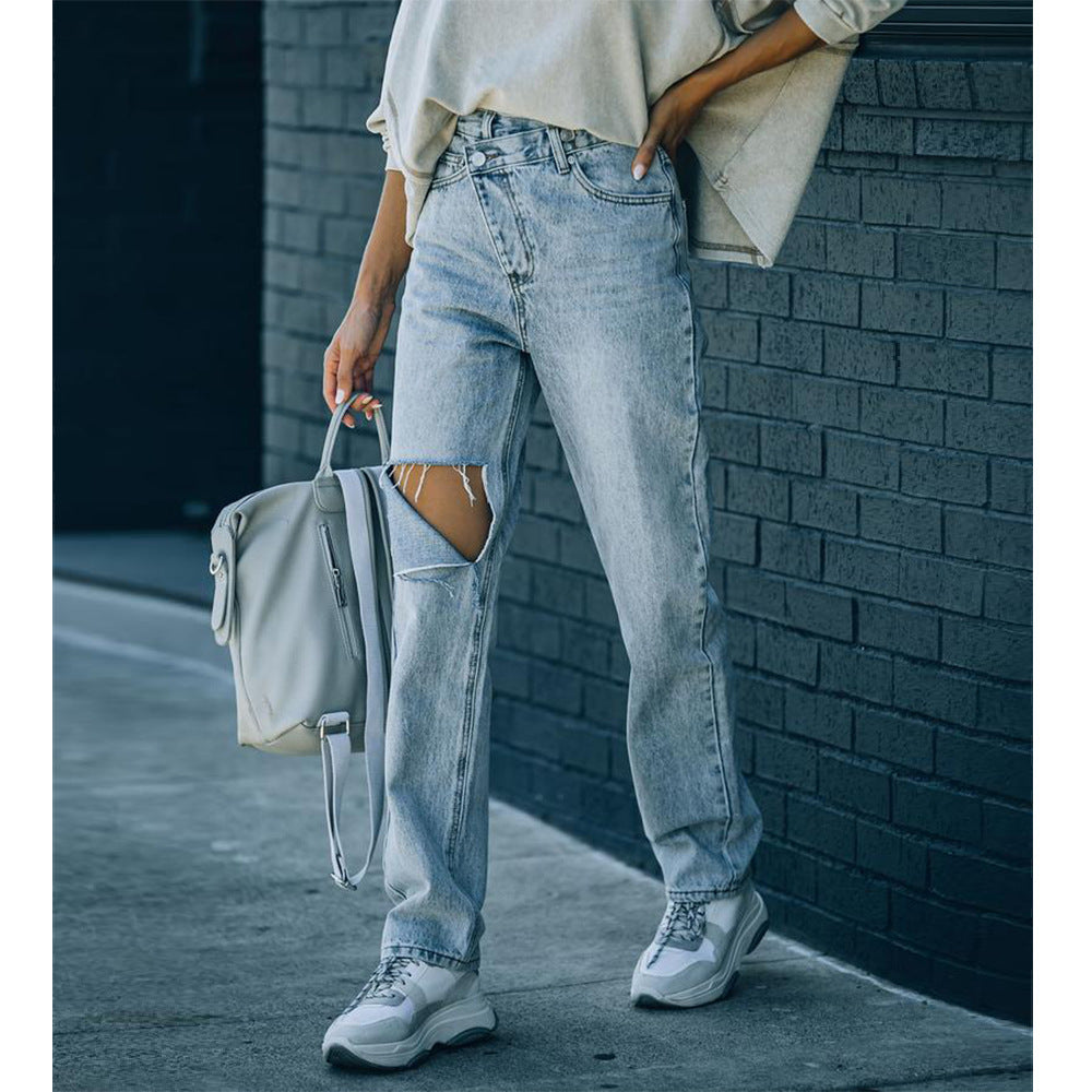 Ladies Destroyed Jeans in Vintage Chic Style