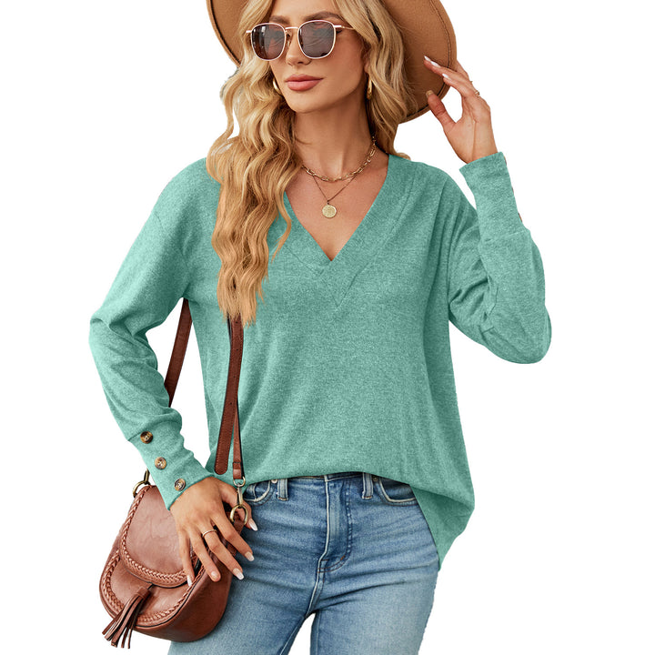 Ladies oversized V-neck sweater with stylish button details Lune London