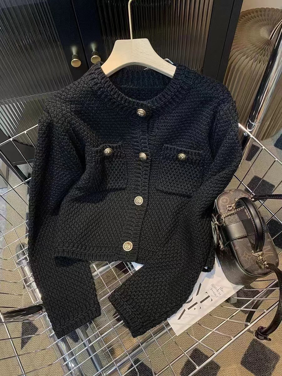 Gilet pour femmes avec des boutons décoratifs et des poches intégrées Chic & Stil