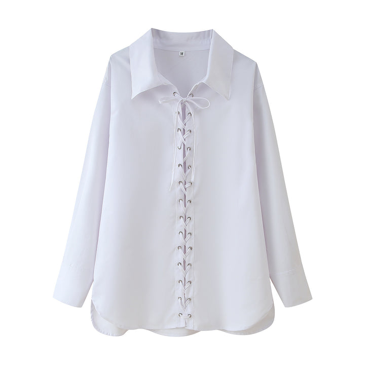 Women's blouse with ruffle design and elegant lace Lune London