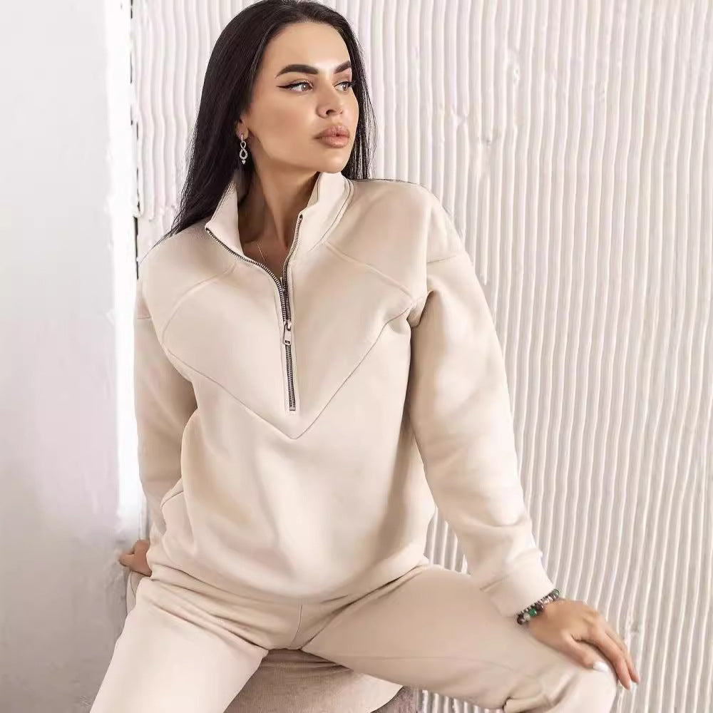 Women's sports training jacket with high collar and practical pockets Lune London