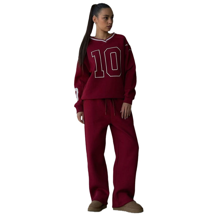 Women's sporty leisure set with a loose fit and a casual chic design