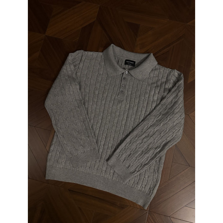 Knit sweater for women with classic collar and delicate cable texture Lune London
