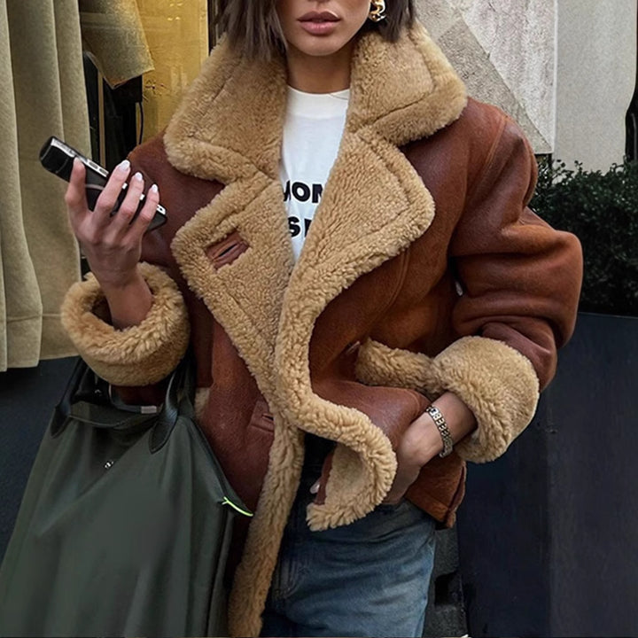 Casual and trendy teddy jacket for women with a large collar and soft interior Lune London