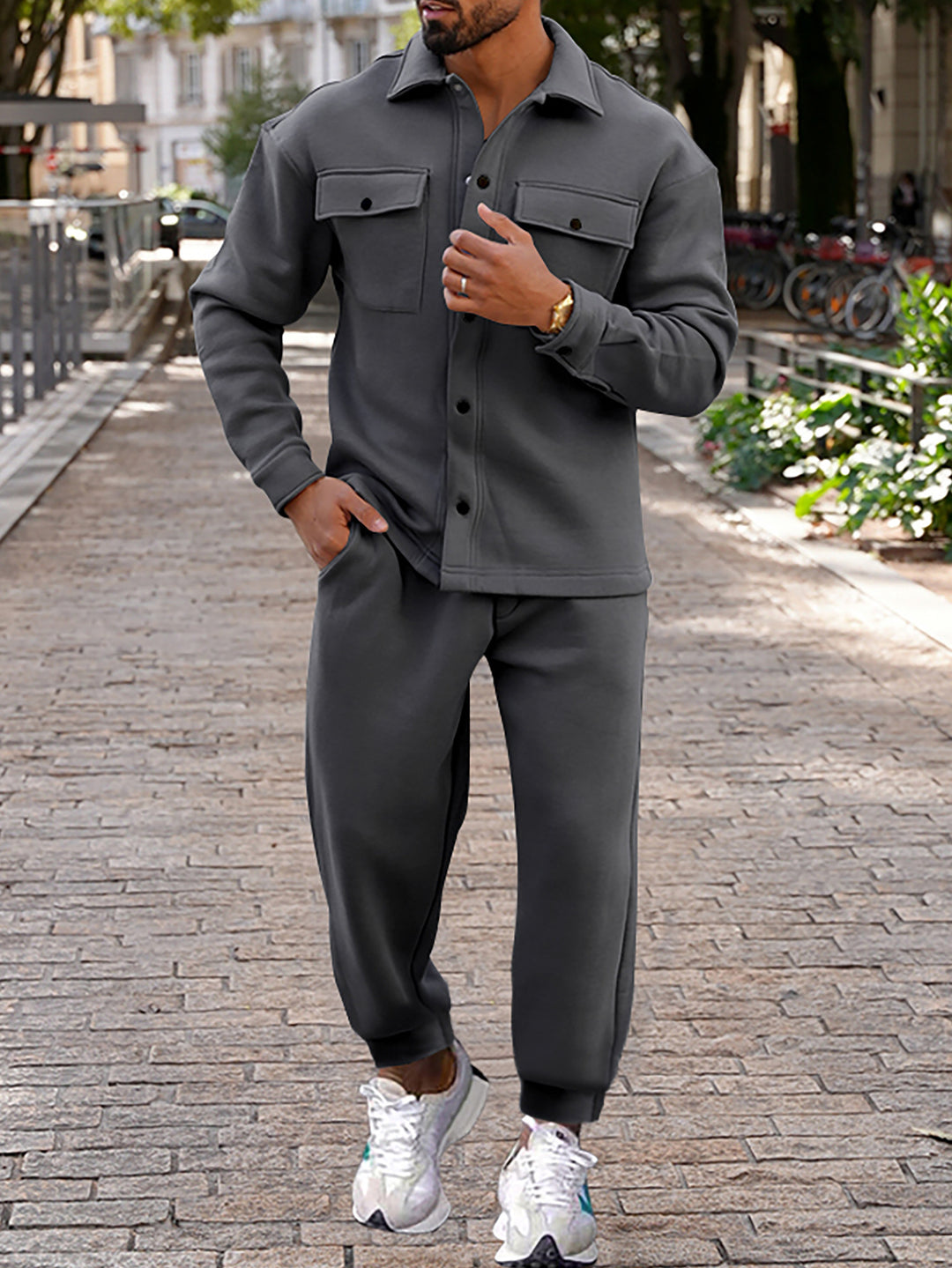 Casual jacket for men with practical pockets and comfortable fit Lune London
