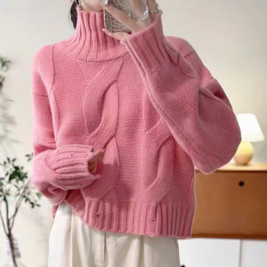 Pull en maille pour femmes avec col montant et motif en cable Chic & Stil