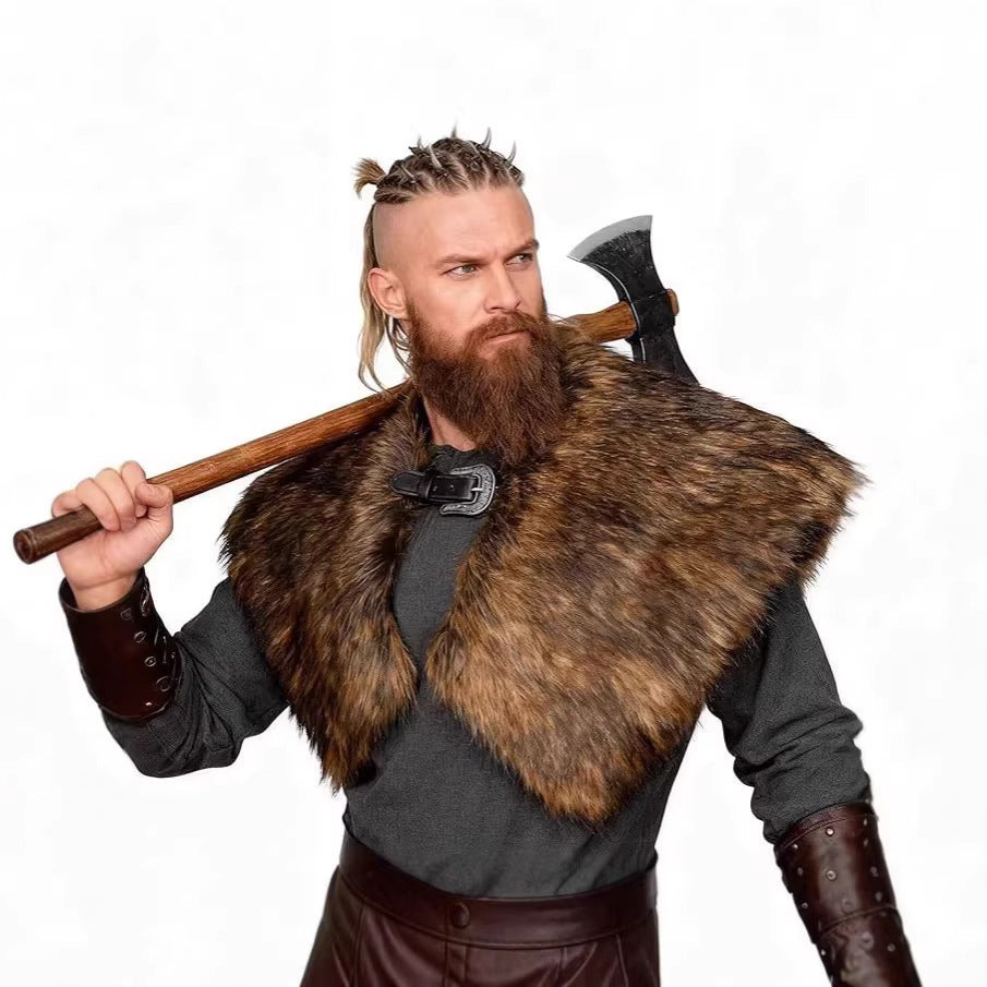 Men's shoulder cape made of faux fur in Viking style with adjustable buckle closure Amarae