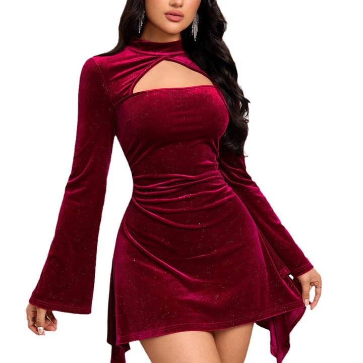 Robe Mini en Velours Élégante pour Femmes avec Découpe Unique et Manches Longues Chic & Stil