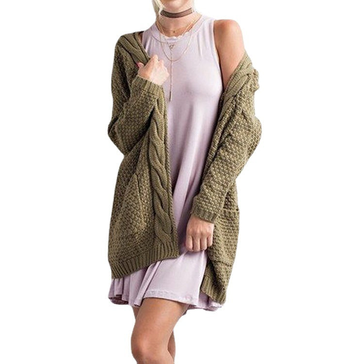 Chunky knit cardigan for women with practical pockets and relaxed fit Lune Londonl