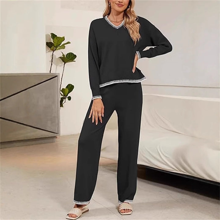 Comfortable v-neck sweater and pant set for women Lune London