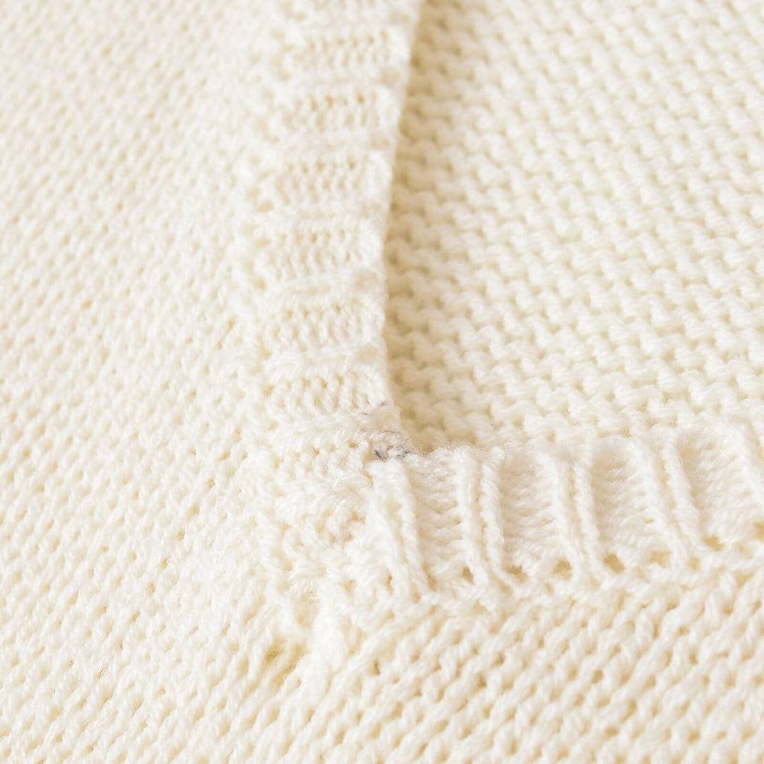 Women's chunky knit sweater with deep V-neck and oversized cut Amarae